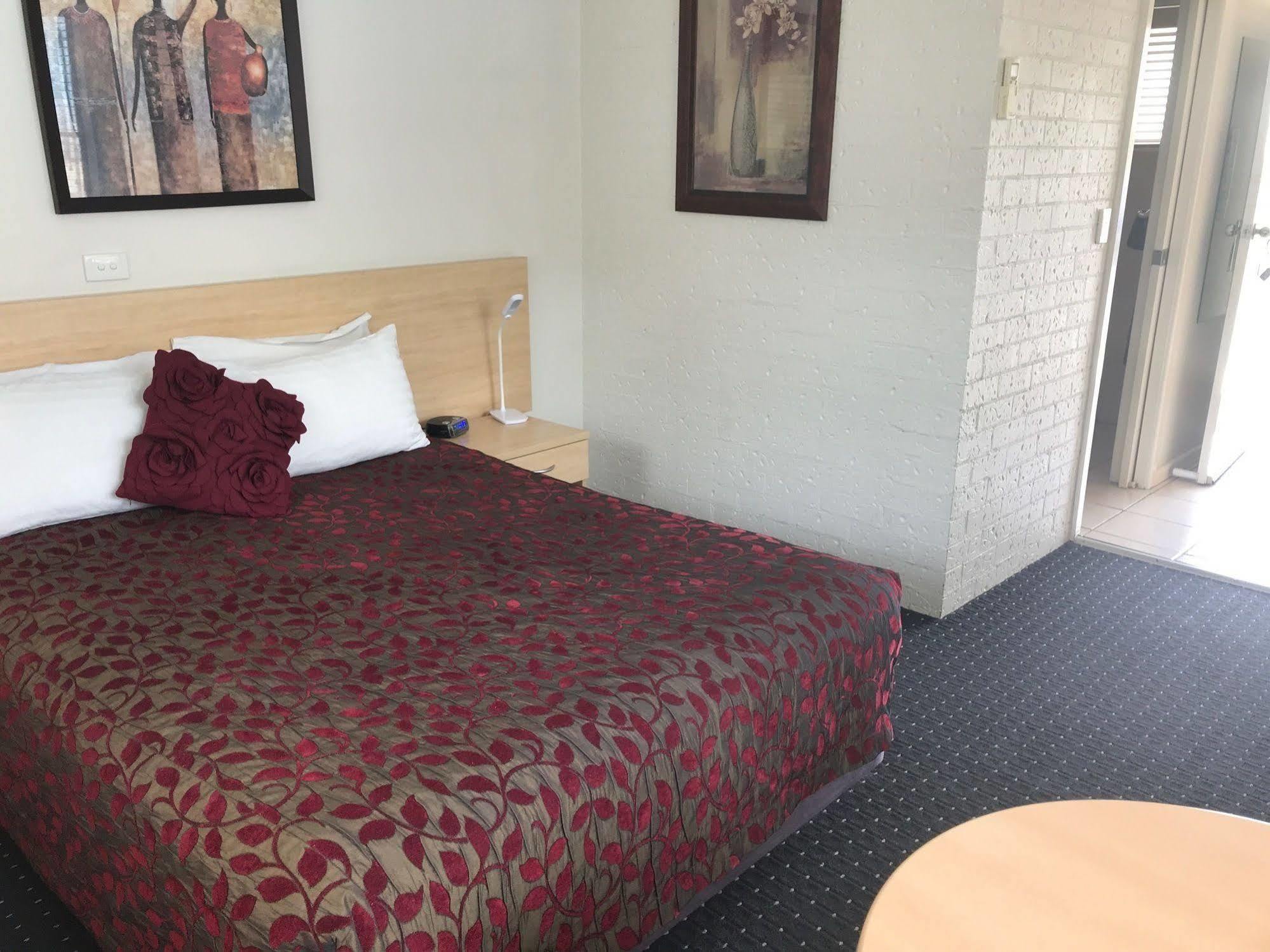 Motel Grande Tamworth Bagian luar foto