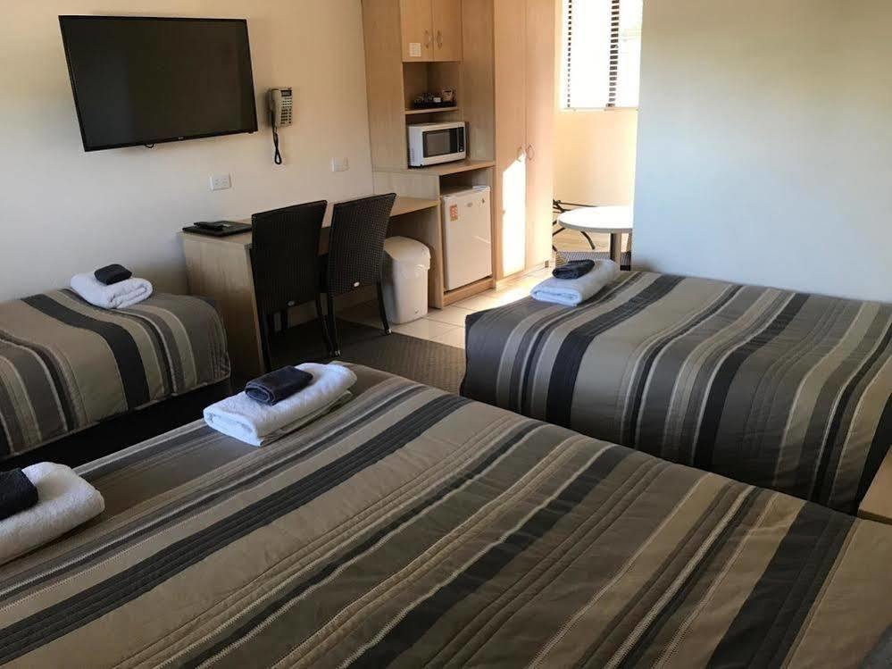 Motel Grande Tamworth Bagian luar foto