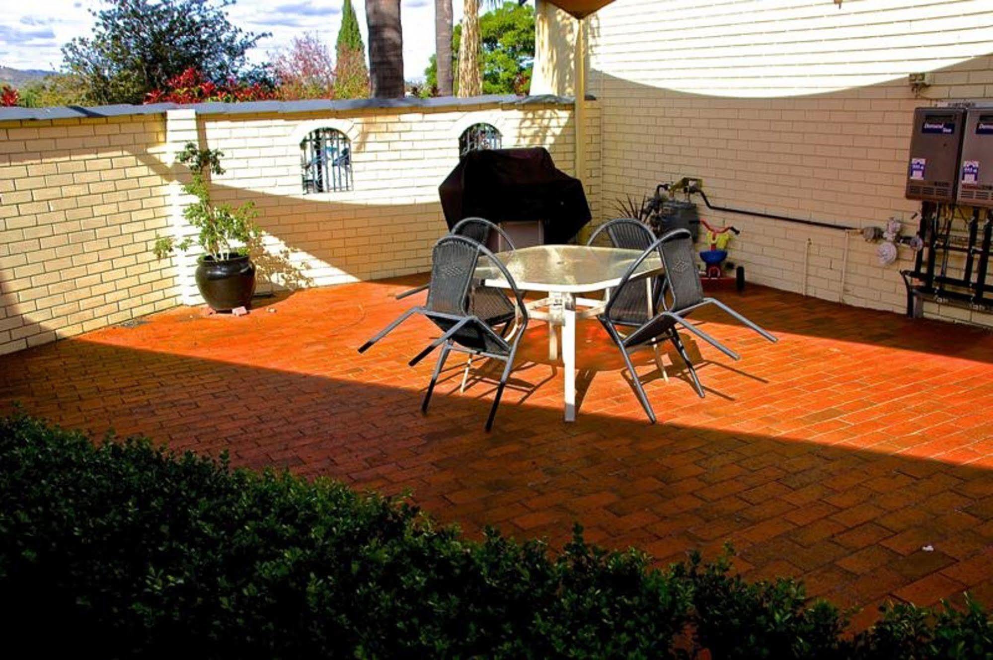 Motel Grande Tamworth Bagian luar foto