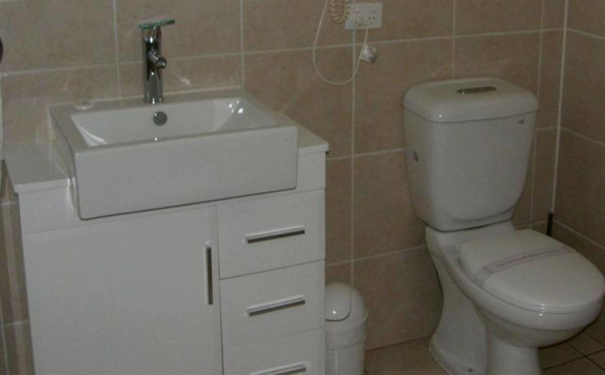 Motel Grande Tamworth Bagian luar foto